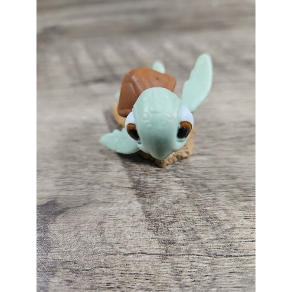 Disney Pixar Finding Nemo Squirt Baby Turtle  PVC Figure Cake Topper